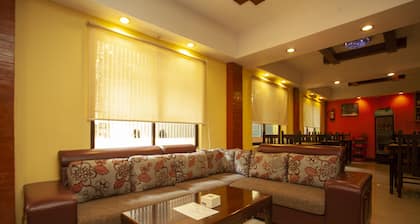 OYO 209 Tibet Peace Inn