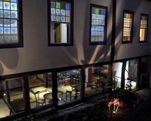 Bar (en el alojamiento)