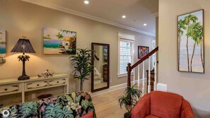 Interior - **THE TOASTED COCONUT @ OLD TOWN** Fully Restored + Pool + LAST KEY SERVICES… (Key West)