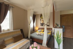 1 bedroom, iron/ironing board, free WiFi, bed sheets