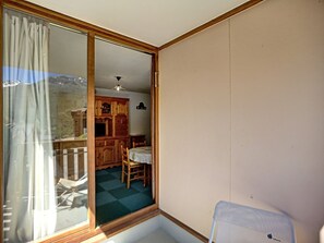 Interior - Les Menuires: 3 rooms, 5 pers, 30m², ski-in/ski-out (Les Menuires)