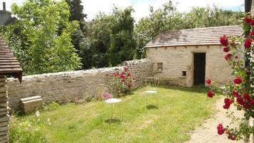 Enceinte de lâhĂ©bergement