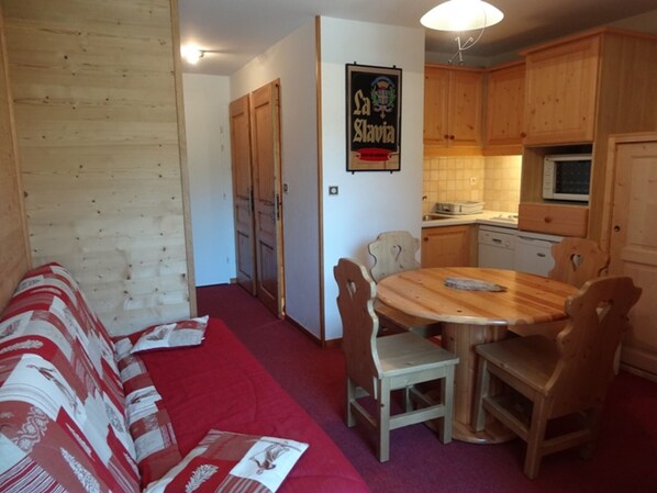 1 bedroom - Renovated 2-room apartment 4 pers ski-in/ski-out (Les Menuires)