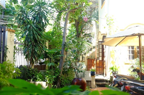 Moon house beautifully designed, authentic Vietnamese home, genuine experience.