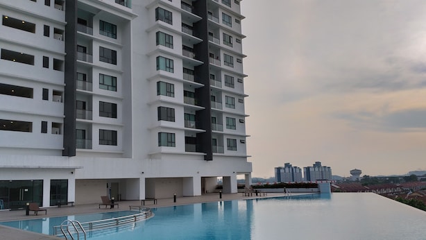 Kolam renang terbuka 