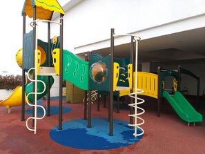 Children’s play area – outdoor