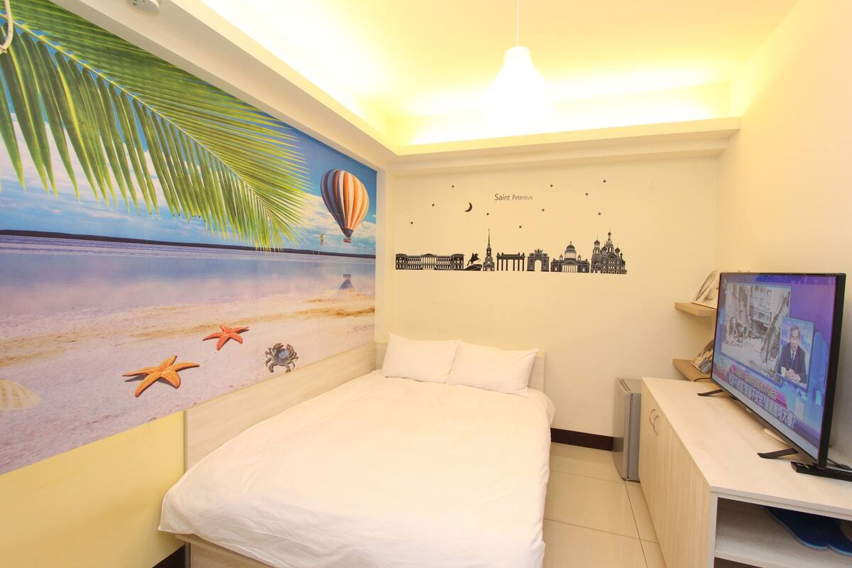 Economy Double Room, 1 Queen Bed