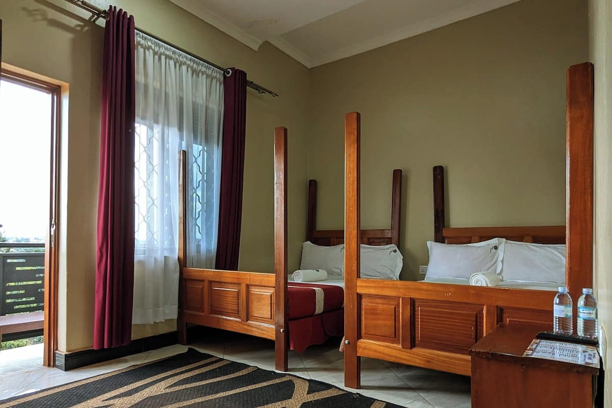 Twin Room | Egyptian cotton sheets, premium bedding, memory foam beds