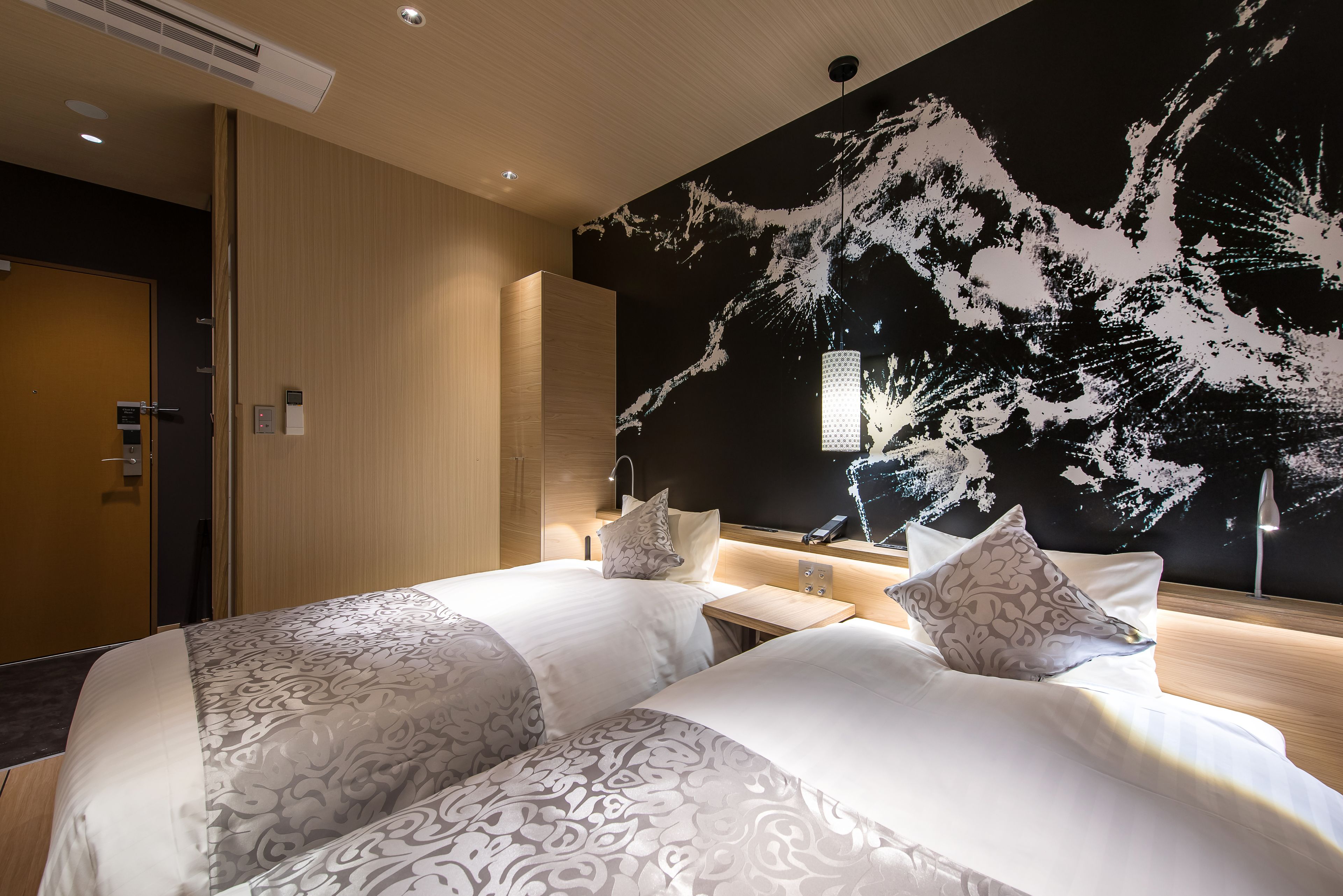 in-room safe, blackout curtains, soundproofing, bed sheets