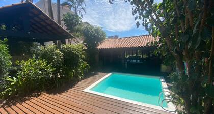 Colonial style house with pool - 4 suites