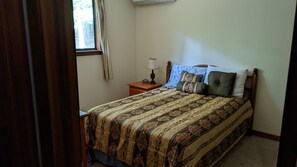 3 bedrooms, iron/ironing board, free WiFi