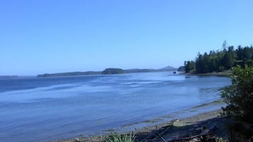 Solsenger og strandhåndklær