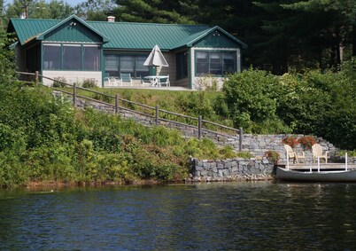 4Season home/dog friendly/no added cleaning fees/plenty of parking/fire pit