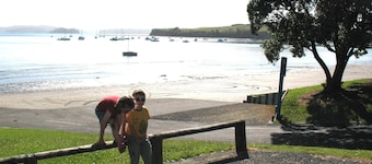 Algies Bay holiday home