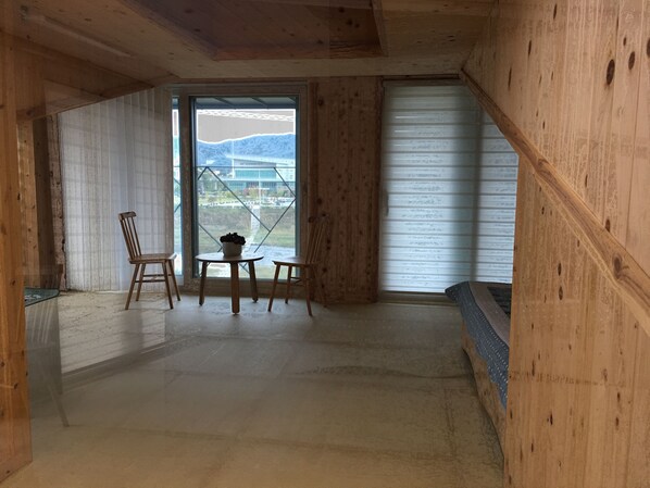 4 habitaciones, internet y ropa de cama 