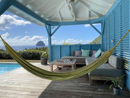 Outdoor pool. pool, 100 m from the beach, sea, relaxation and standing facing Diamond Rock