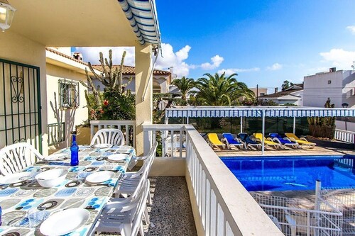 VILLA 200 MTS FROM THE SANDY BEACH +  5 BEDROOMS ( WITH AIR C. ) + PRIVATE POOL