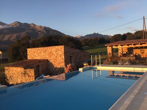 Piscine extérieure