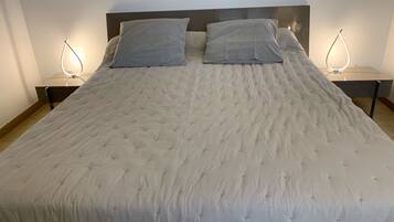 2 chambres, bureau, fer et planche Ă repasser, Wi-Fi gratuit