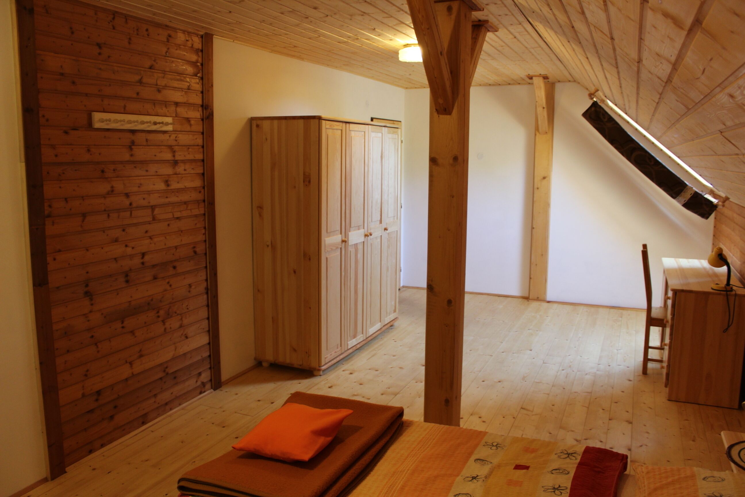 6 habitaciones, ropa de cama y acceso para silla de ruedas 