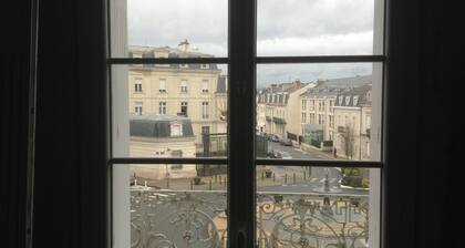 Bel appartement lumineux entiĂšrement rĂ©novĂ© 110mÂČ au coeur de PĂ©rigueux