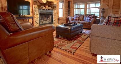 Sugar Shack -Luxury Log Home at Goshorn Lake