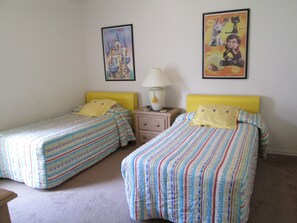 5 bedrooms, iron/ironing board, free WiFi, bed sheets