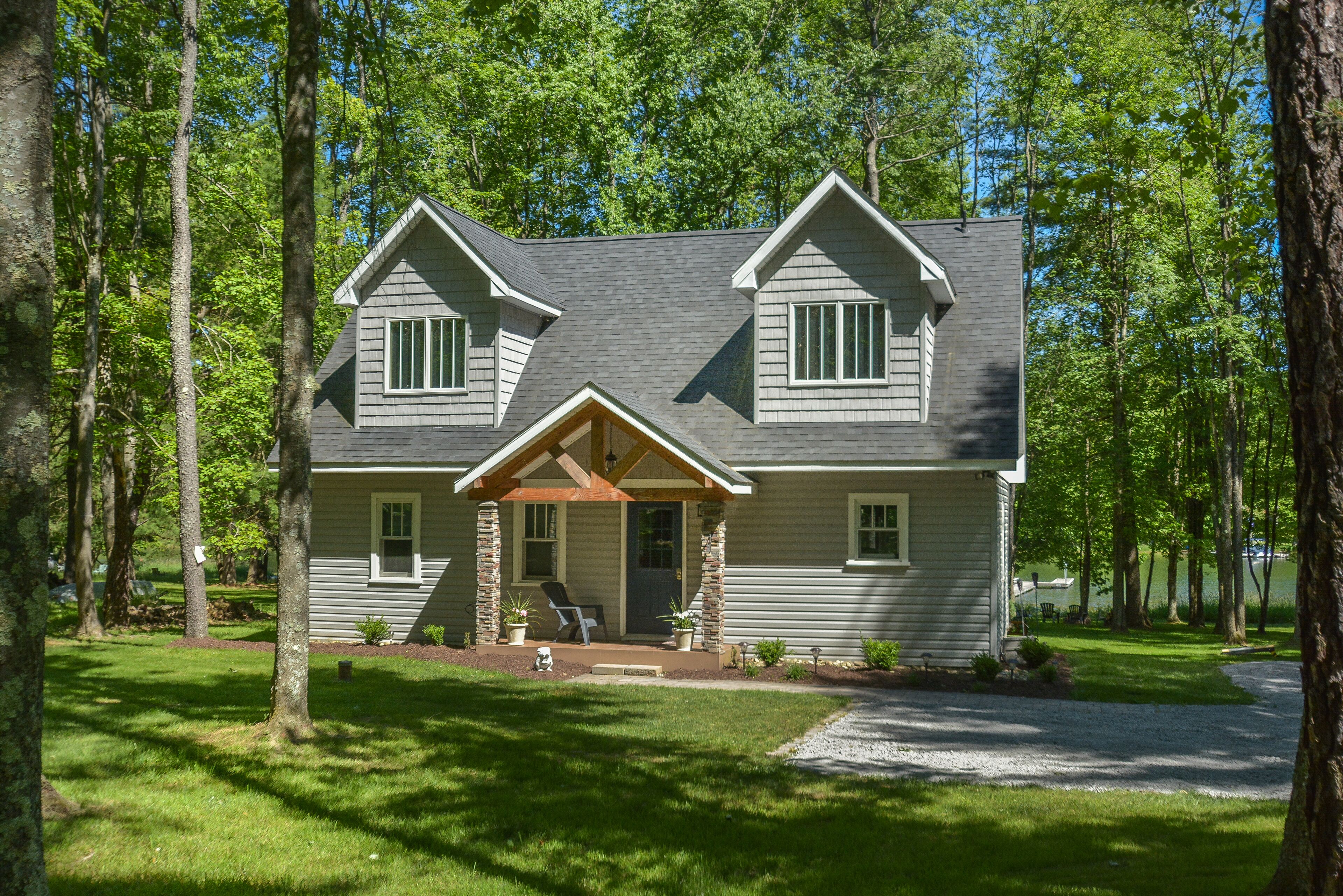 Bear Trap | Lakefront, Private Dock, Quiet Setting