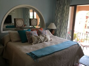 2 habitaciones, tabla de planchar con plancha y cuna de viaje 