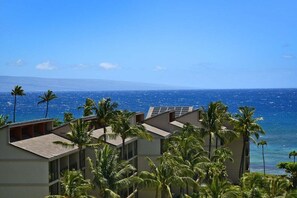 Exterior - KS 819 Spacious 1BD with Ocean Views & Central AC (Lahaina)
