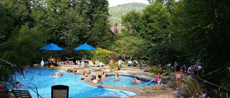 Outdoor pool, a heated pool