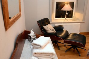 2 bedrooms, iron/ironing board, free WiFi, bed sheets - Rothay Villa (Ambleside)