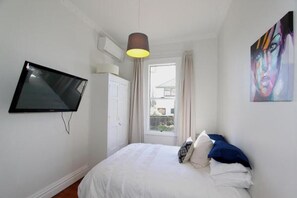 Classic House, 5 Bedrooms | 5 bedrooms, individually decorated, individually furnished, free WiFi