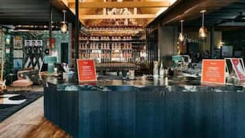 Bar (en la propiedad)