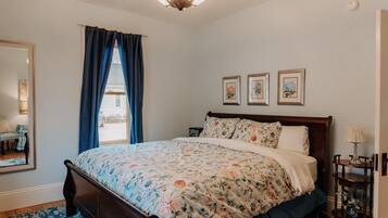 4 bedrooms, iron/ironing board, travel cot, free WiFi