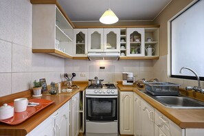 Fridge, microwave, oven, coffee/tea maker - ★5★ Location in San Isidro ⏱ Restaurants at doorstep. Best neighborhood in Lima (San Isidro)