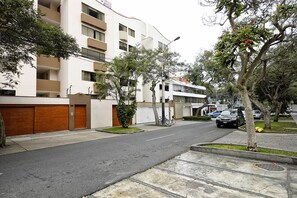 Exterior - ★5★ Location in San Isidro ⏱ Restaurants at doorstep. Best neighborhood in Lima (San Isidro)