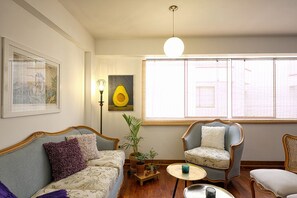 TV, books - ★5★ Location in San Isidro ⏱ Restaurants at doorstep. Best neighborhood in Lima (San Isidro)