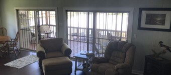 Latitude Adjustment Waterfront Getaway.   *New Flooring*