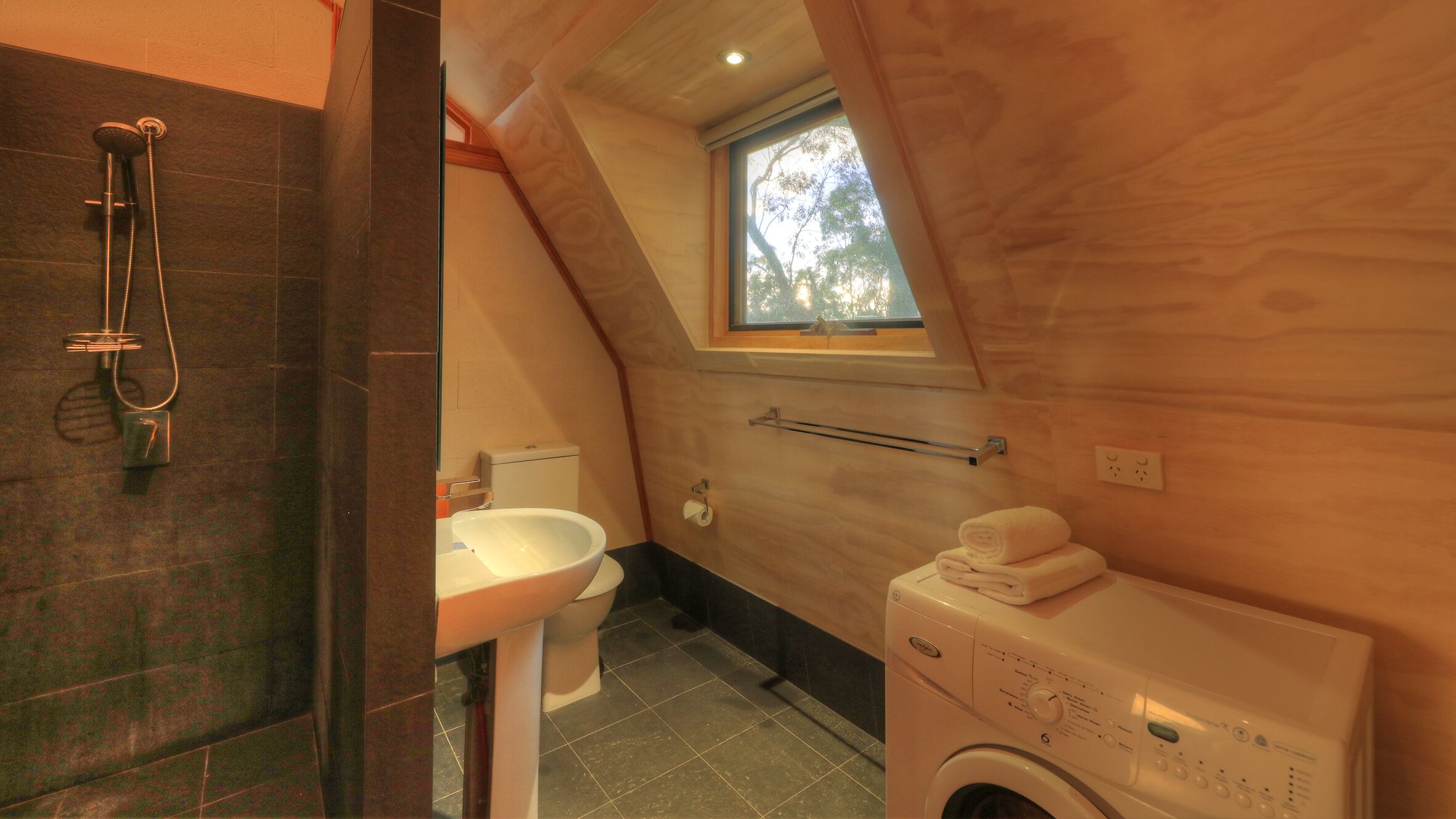 Three Trees Retreat stunning views — image 14