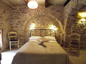 2 habitaciones, wifi gratis y ropa de cama 