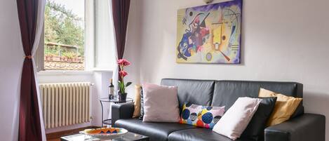 Fernseher, Stereoanlage