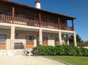 Exterior - House of Steps - Santa Marinha do Zêzere (Baiao)