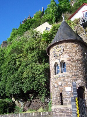 Exterior - Mediterranean flair above the rooftops of Cochem's old town (Cochem)