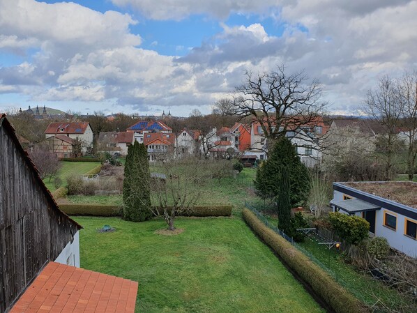 Property grounds - Cozy vacation apartment close to the city, 3 ZKB, 50m² (Fulda)