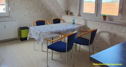 stadtnahe, gemütliche Ferienwohnung 3 ZKB, 50m²