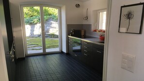 Kühlschrank, Ofen, Herdplatte, Geschirrspüler