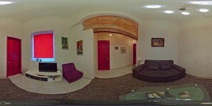 Interior - Just 3 blocks from Cathedral, fully restored, high ceilings and modern finishes. (Centro)
