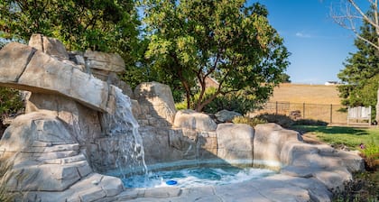 Lugar de verano! - Waterfall Spa! - Nueva propiedad!