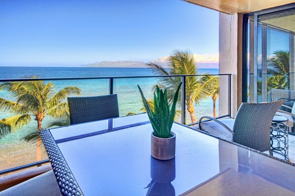 Outdoor dining - Best Ocean Front Views on Maui! Whale Watch From the Lanai or Living Room! (Lahaina)